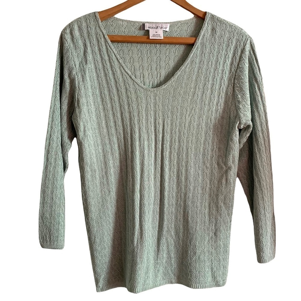 About Face Light Green Sweater Blouse Size Medium